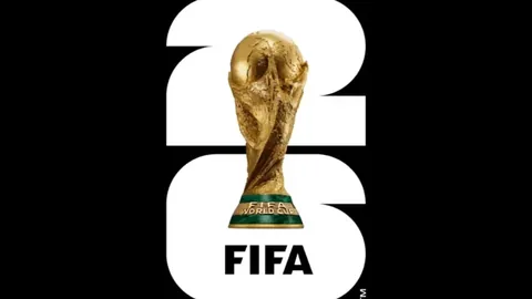 国足抵达多哈首日紧急强化裁判规则学习