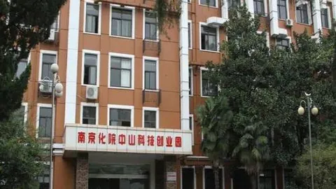 “米兰恐将告别欧冠之旅？”